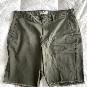 Billabong cut off shorts